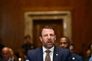 Sen. Patty Murray accused Homeland Security Secretary Markwayne Mullin of floating 'outrageous' policy proposals